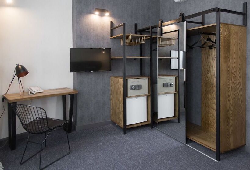 غرفة قياسية, New Star