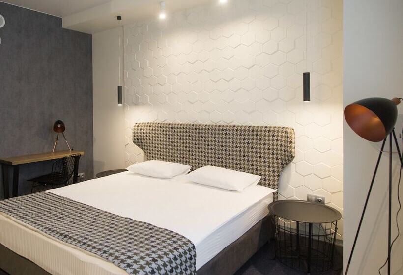 غرفة قياسية, New Star