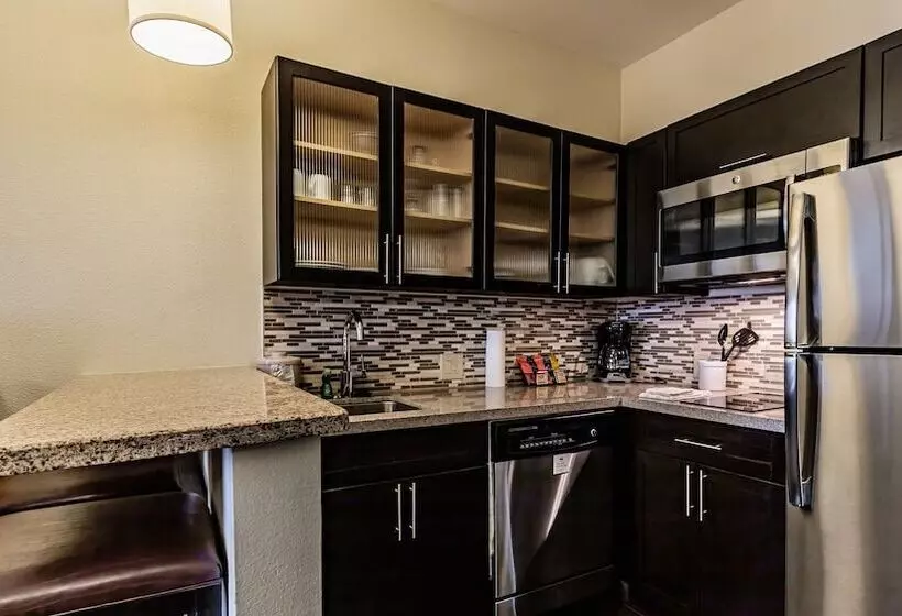 سوئیت برای معلولان, Staybridge Suites Laredo, An Ihg