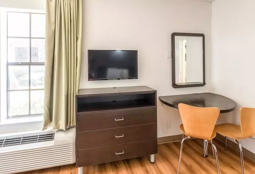 デラックススイート, Studio 6arlington, Tx