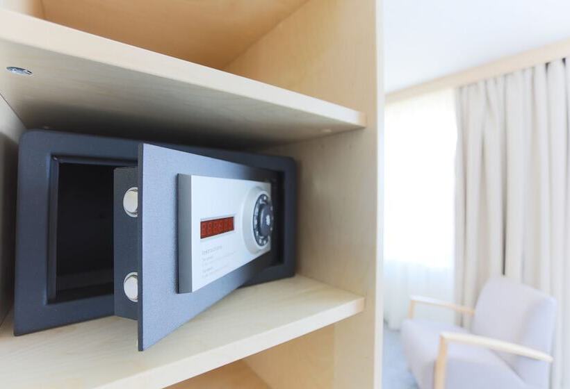 اتاق استاندارد سه نفره, Tartu