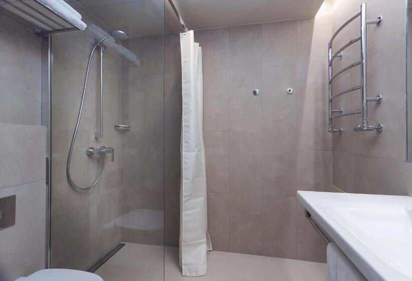 اتاق سوپریور, Tartu