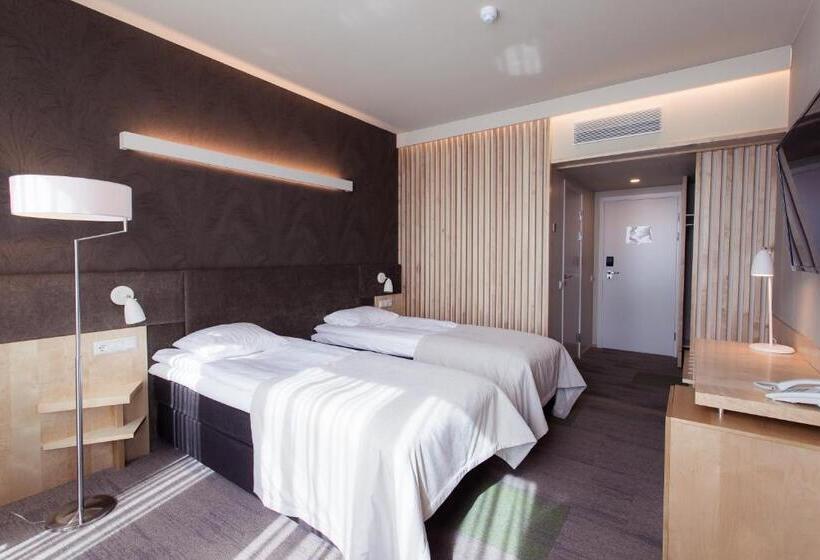 اتاق سوپریور, Tartu