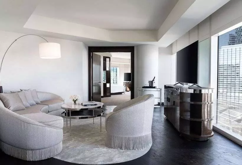 مجموعه ویستا شهر, Waldorf Astoria Las Vegas