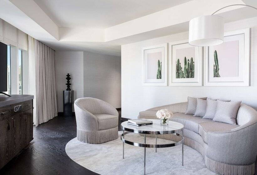 스위트 도시 전망, Waldorf Astoria Las Vegas