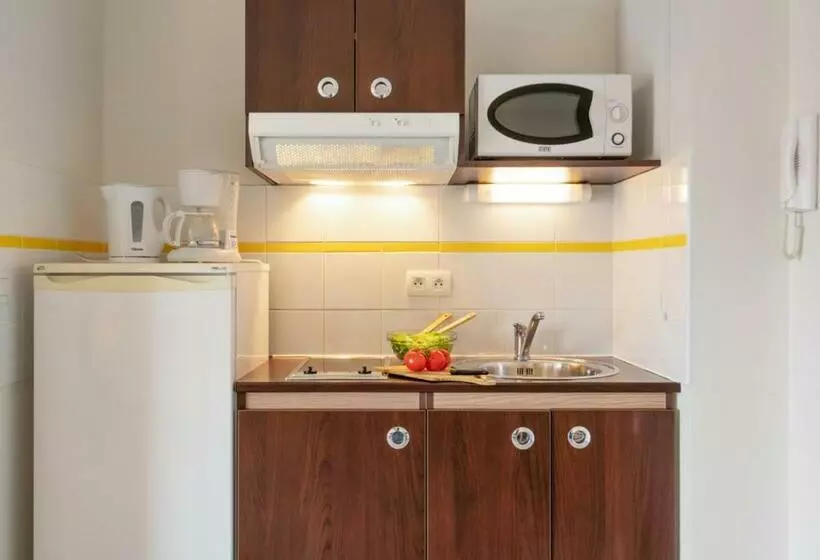استودیوی استاندارد با تخت دوبل, Zenitude Hôtel Résidences Béziers Centre