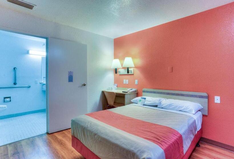 غرفة قياسية لذوى الاحتياجات الخاصة, Motel 6tigard, Or  Portland South  Lake Oswego