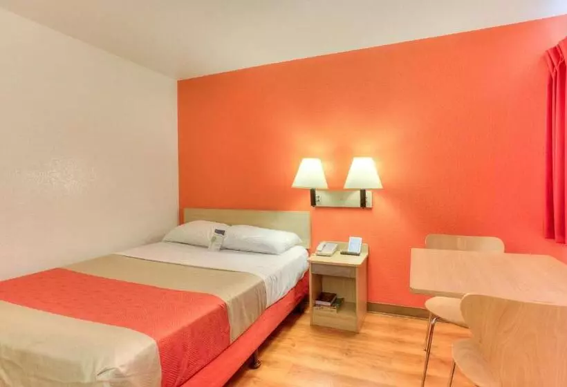 デラックスルーム, Motel 6tigard, Or  Portland South  Lake Oswego