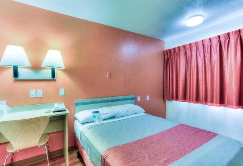 غرفة قياسية لذوى الاحتياجات الخاصة, Motel 6tigard, Or  Portland South  Lake Oswego