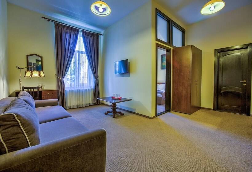 스위트, Residence Ambient