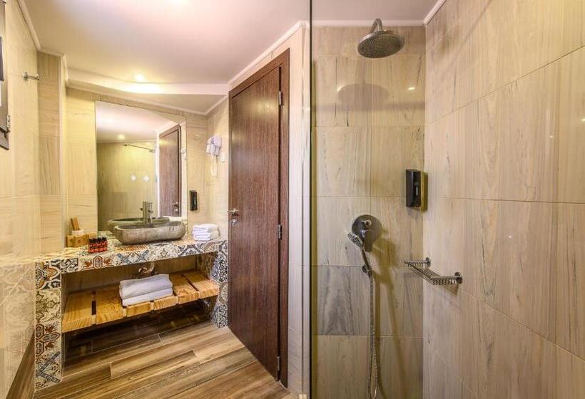 غرفة بريميوم مطلّة علي البحر, Esperides Resort Crete The Authentic Experience