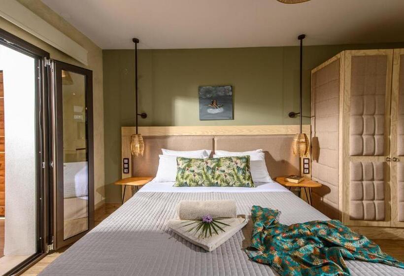 غرفة ديلوكس مطلّة علي البحر, Esperides Resort Crete The Authentic Experience