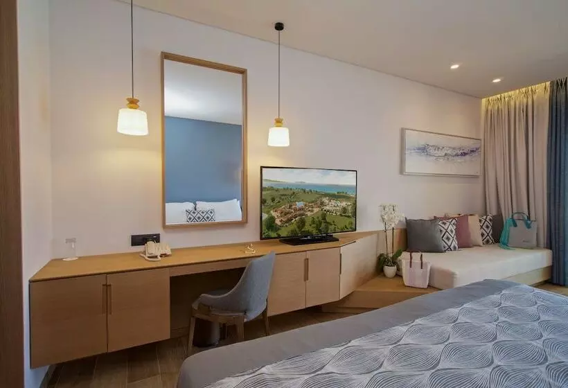 オーシャンビュージュニアスイート, Apollonion Asterias Resort and Spa