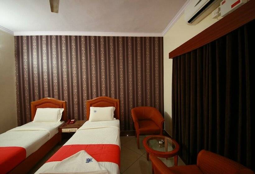 חדר דלוקס, Chetan International