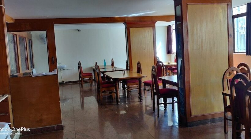 סוויטה משפחתית, Chetan International