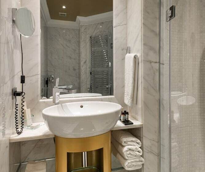 اتاق لوکس, The Excelsior Small Luxury Hotels Of The World