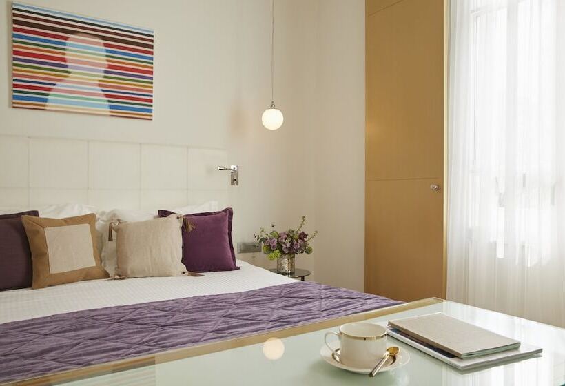 اتاق لوکس, The Excelsior Small Luxury Hotels Of The World