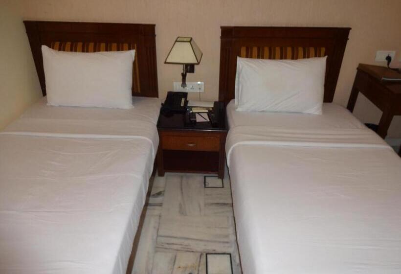 Quarto Deluxe, Florence Inn