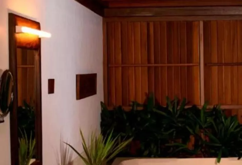 デラックスルーム, Kumarakom Lake Resort