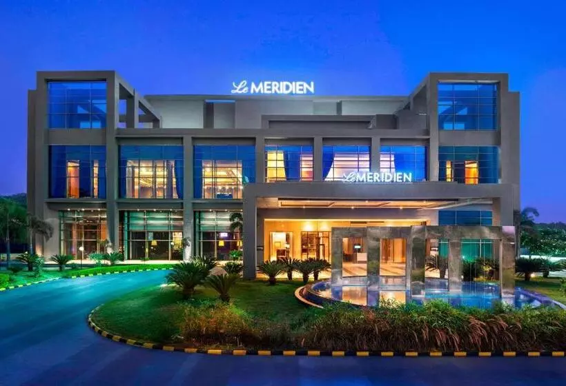 クラブルーム, Le Méridien Nagpur