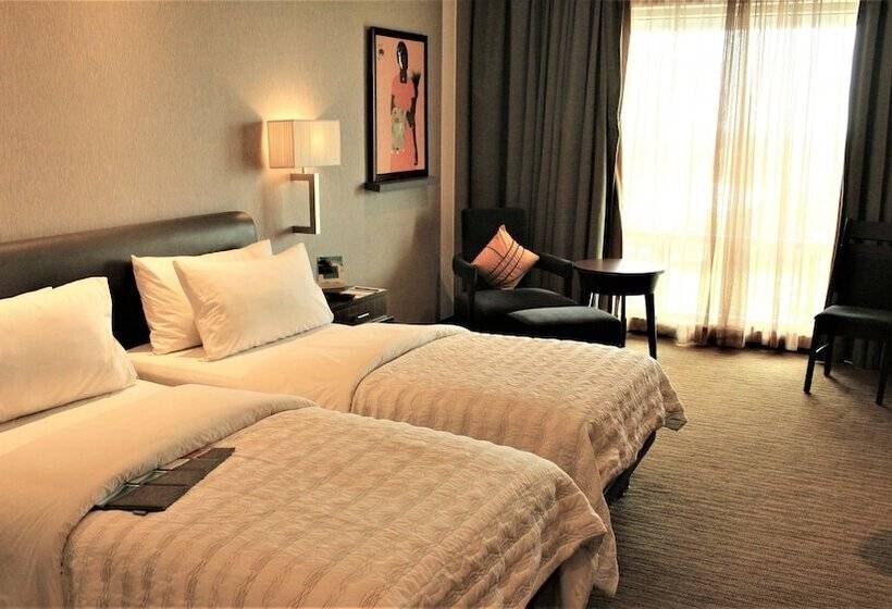 اتاق لوکس با چشمانداز شهر, Le Méridien Nagpur