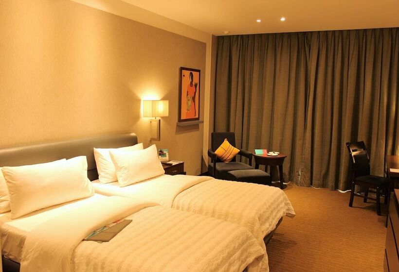 اتاق کلاب, Le Méridien Nagpur