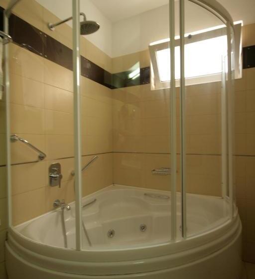 חדר סופריור, Liberty