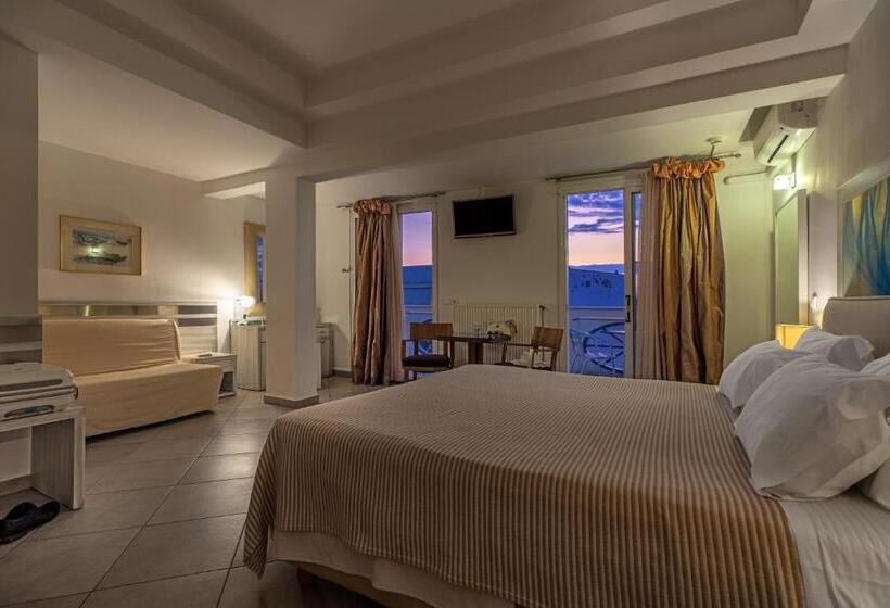 סוויטת ג'וניור, Lido Thassos