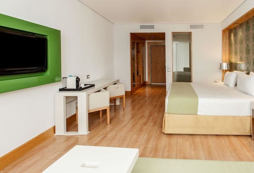 Номер Superior, NH Collection México City Airport T2