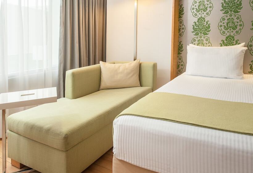 Номер Superior, NH Collection México City Airport T2