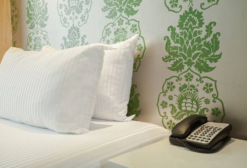 Номер Премиум, NH Collection México City Airport T2