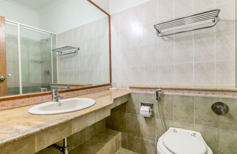 デラックスルーム, Octave Hotel   Double Road