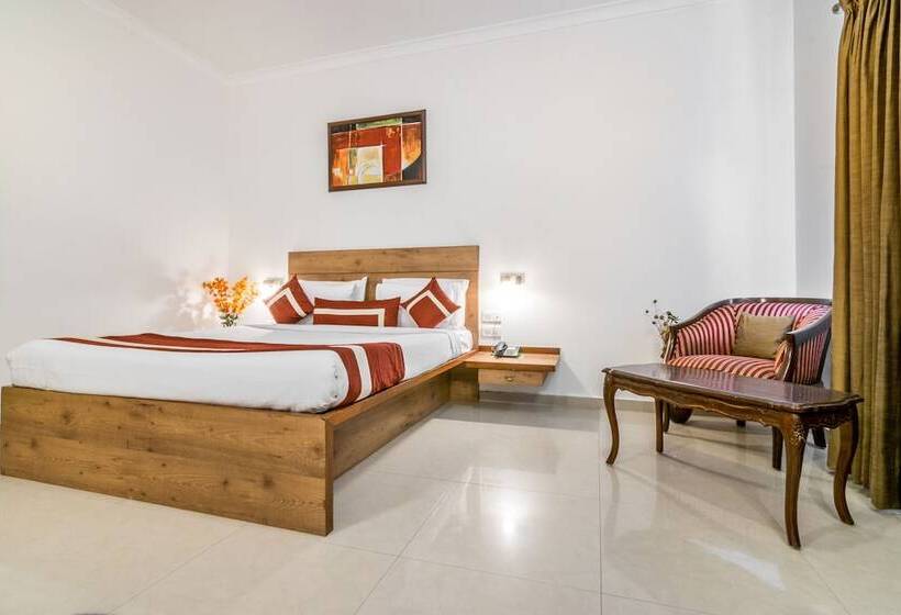 デラックスルーム, Octave Hotel   Double Road