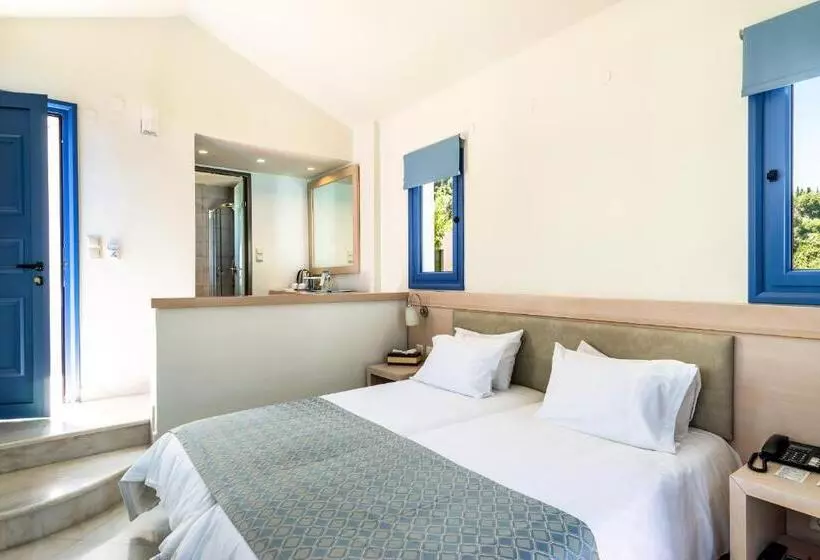 庭の見えるシングルルーム, Porto Galini Seaside Resort & Spa