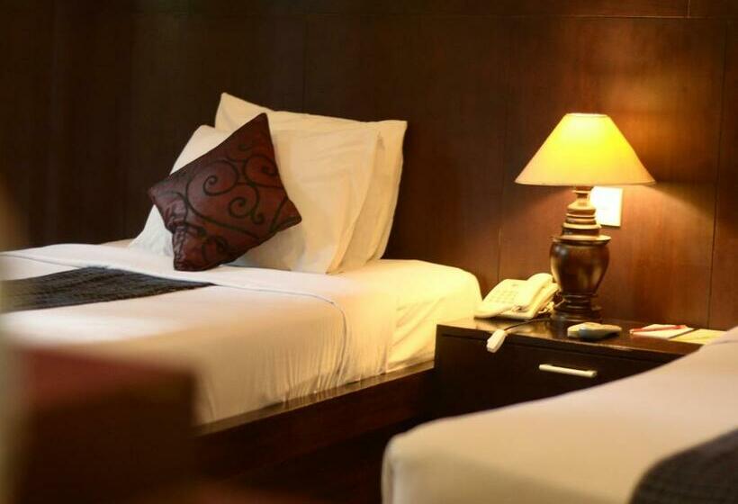 スーペリアールーム, Puri Sading