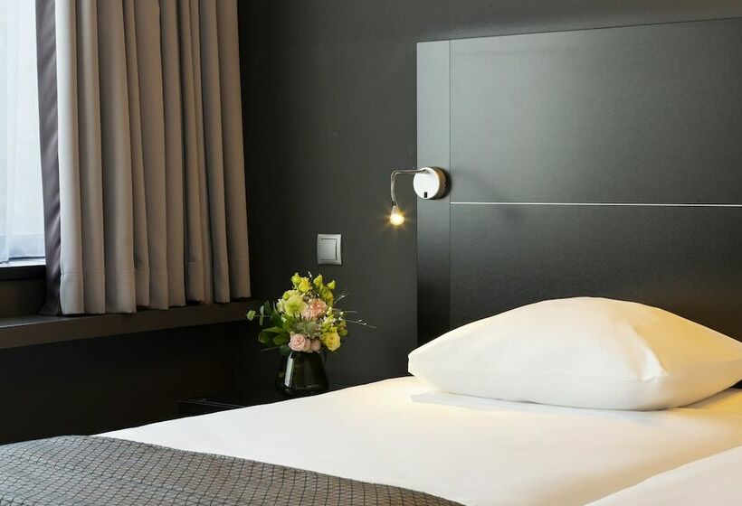 家庭间, Ramada By Wyndham Brussels Woluwe