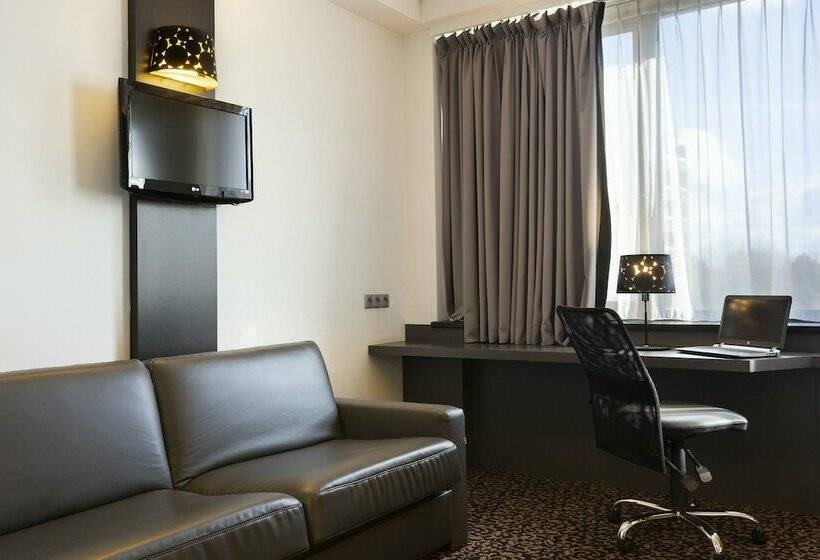 家庭间, Ramada By Wyndham Brussels Woluwe
