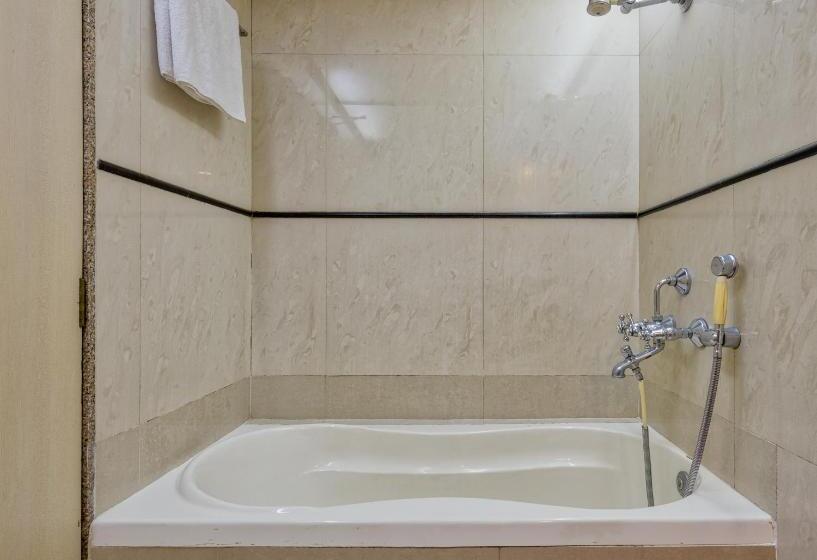 اتاق لوکس, Royal Castle