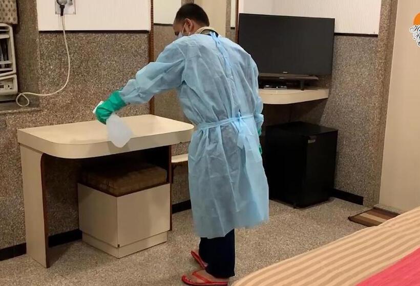 اتاق لوکس, Royal Castle