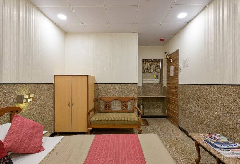 اتاق لوکس یک تخته, Royal Castle