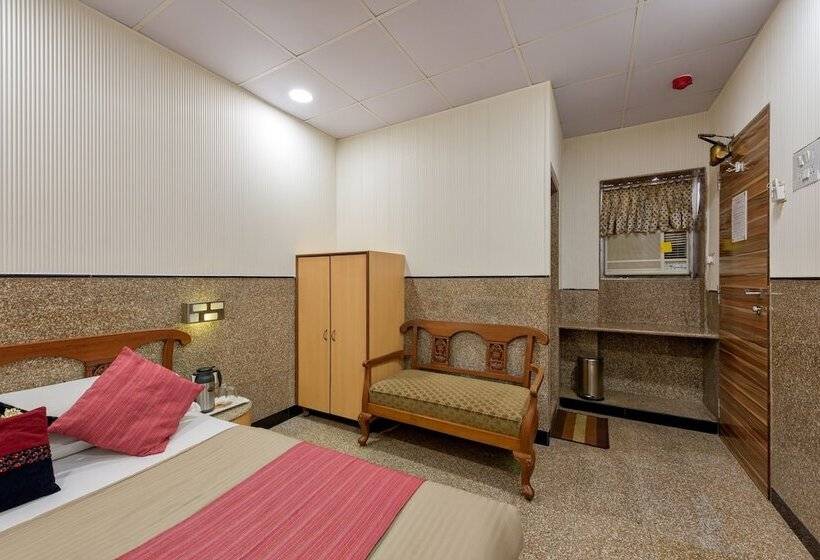 اتاق لوکس یک تخته, Royal Castle