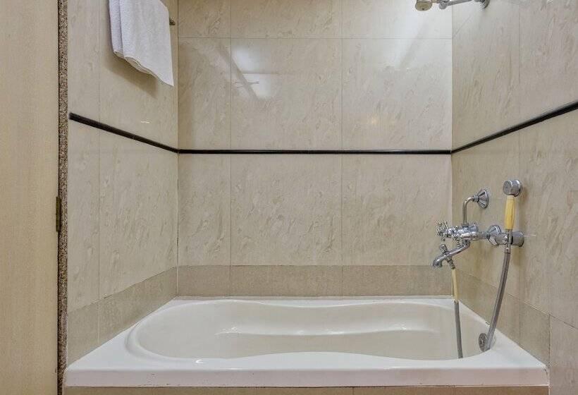 اتاق لوکس, Royal Castle