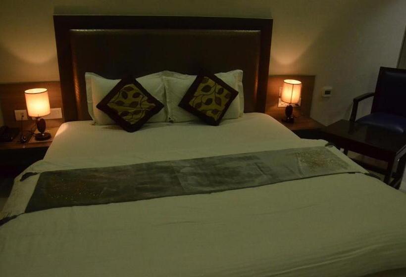 Superior Room, Sopan Heights