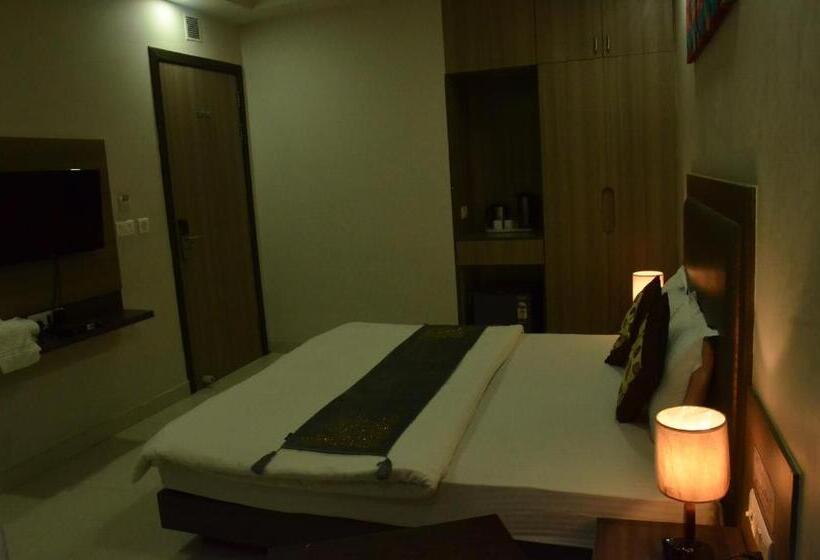 Deluxe Room, Sopan Heights