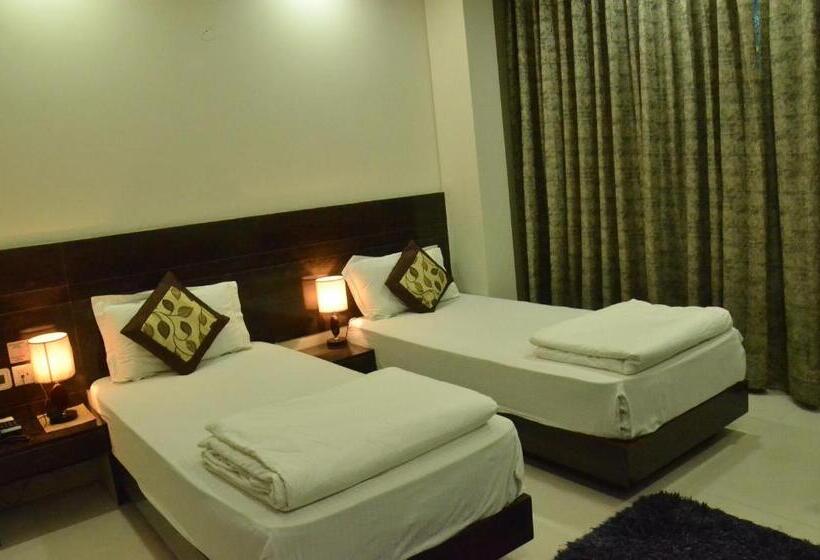 Deluxe Room, Sopan Heights