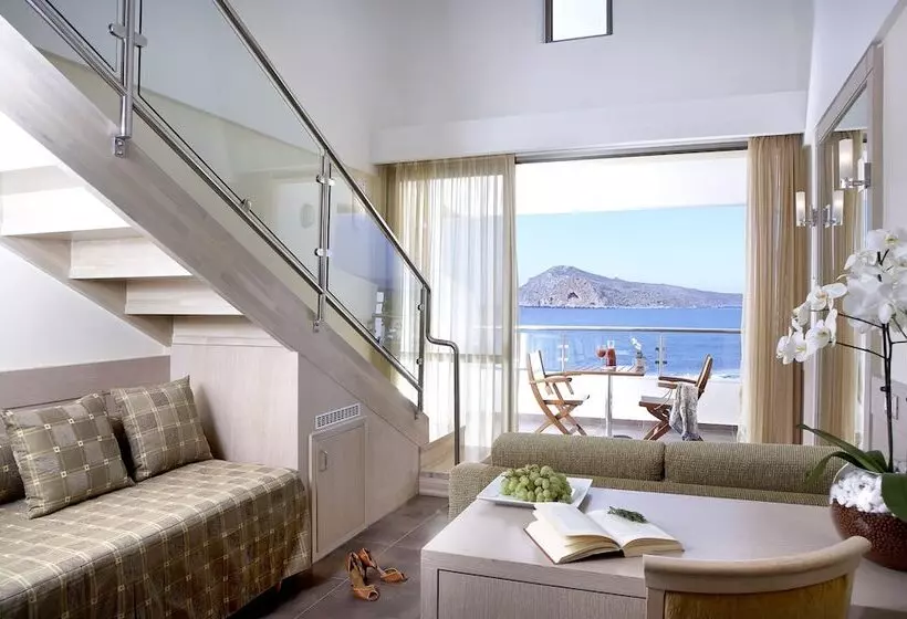オーシャンビュージュニアスイート, Thalassa Beach Resort & Spa