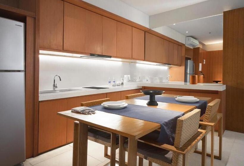 Люкс Вид на Бассейн, The Haven Bali Seminyak