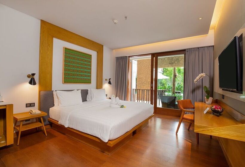 Номер Premium Вид на Бассейн, The Haven Bali Seminyak