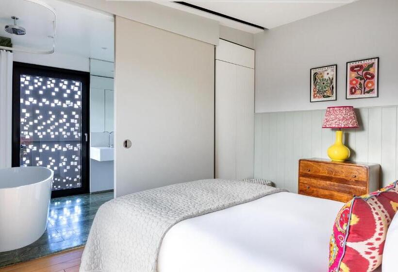 Люкс Deluxe 2 Спальни, Town Hall Hotel   Shoreditch