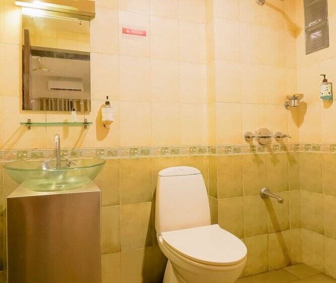 Quarto Estandar, Treebo Time Square Marine Drive